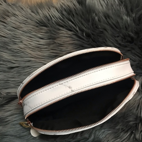😇Imoshion Vegan Leather Gray and black Cosmetic Bag - Picture 6 of 8